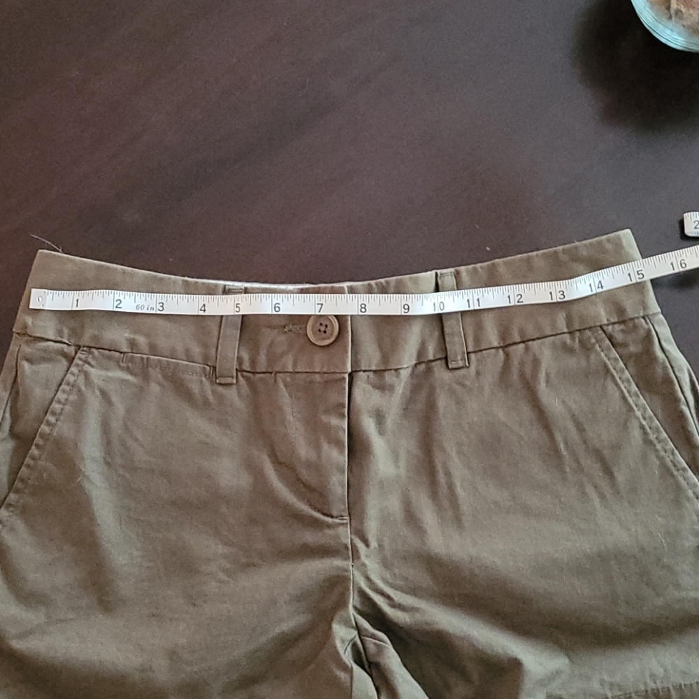 Loft olive green shorts - Picture 4 of 5